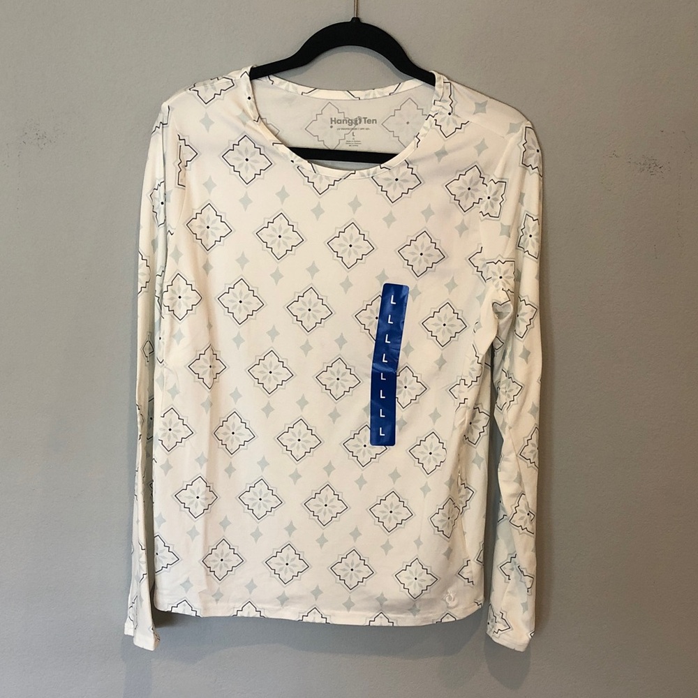 Hang Ten White Top with Light Gray Logo and Print